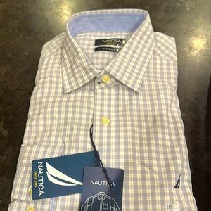 Nautica classic fit checkered pattern. Neck 16. 34/35